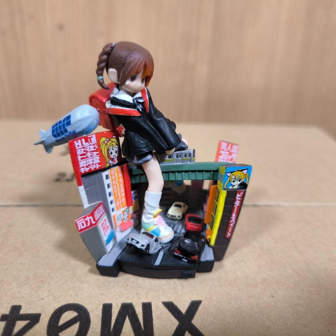 OTAKU ヴェネチア・ビエンナーレフィギュア付カタログ