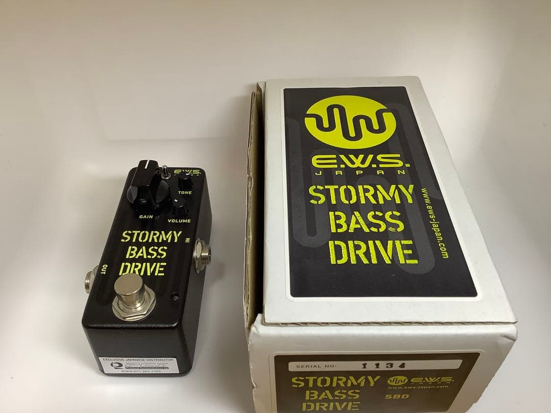 E.W.S. STORMY BASS DRIVE ベースエフェクター