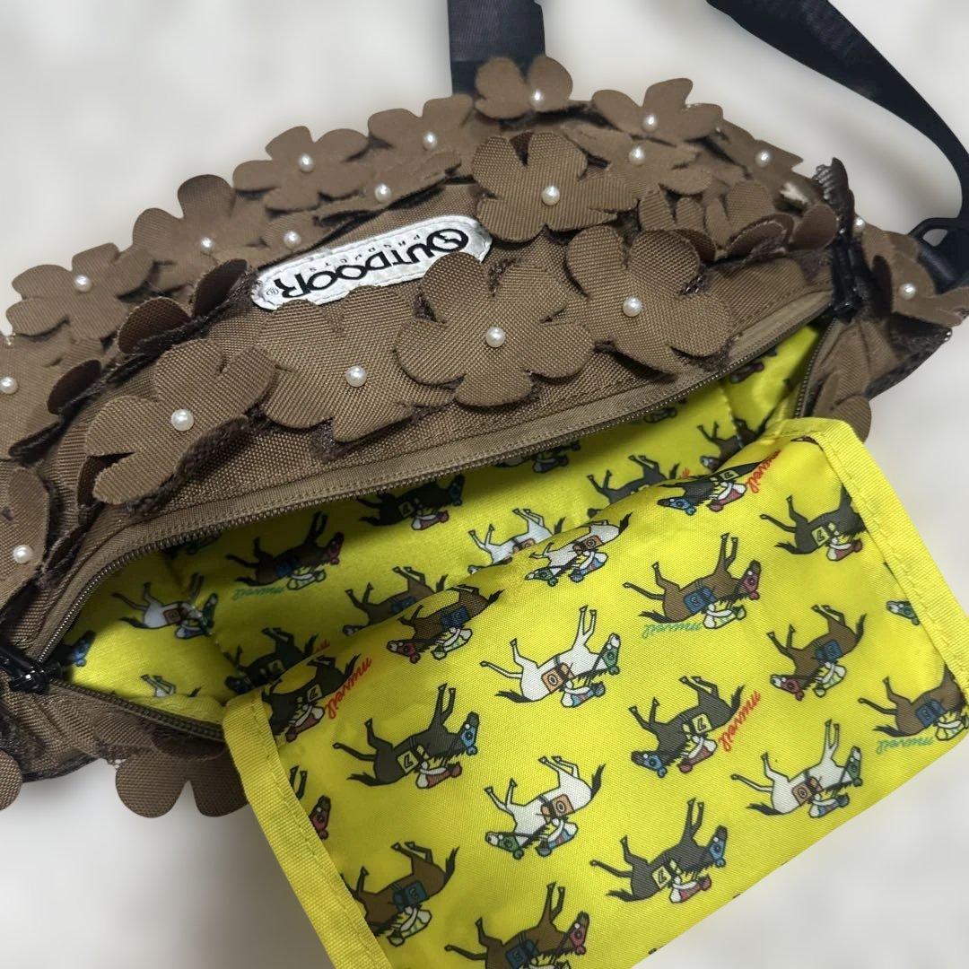 OUTDOOR ミュベールコラボ花柄ボディバッグ