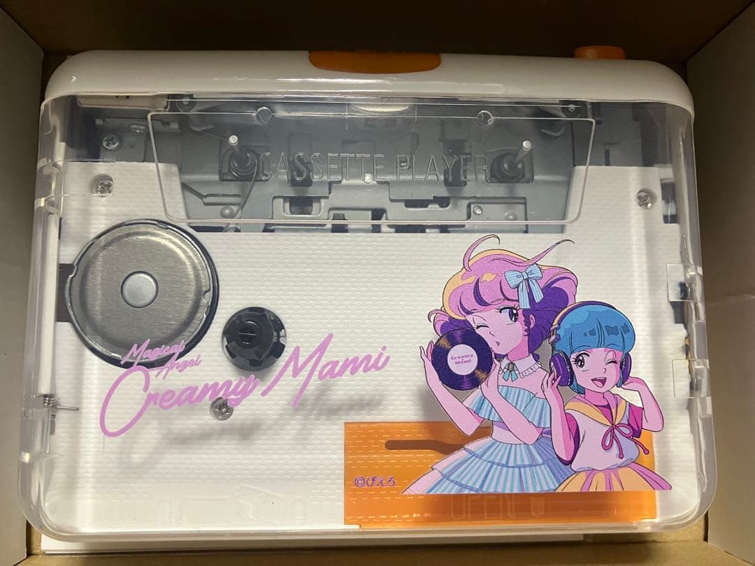 クリィミーマミ　コンパクトカセットプーレーヤー　単三電池2本
