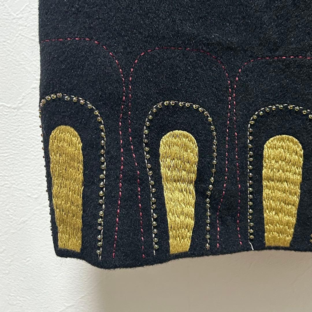 ホコモモラ　ノーカラーコート　ドレスコート　アンゴラ混　刺繍　Aライン