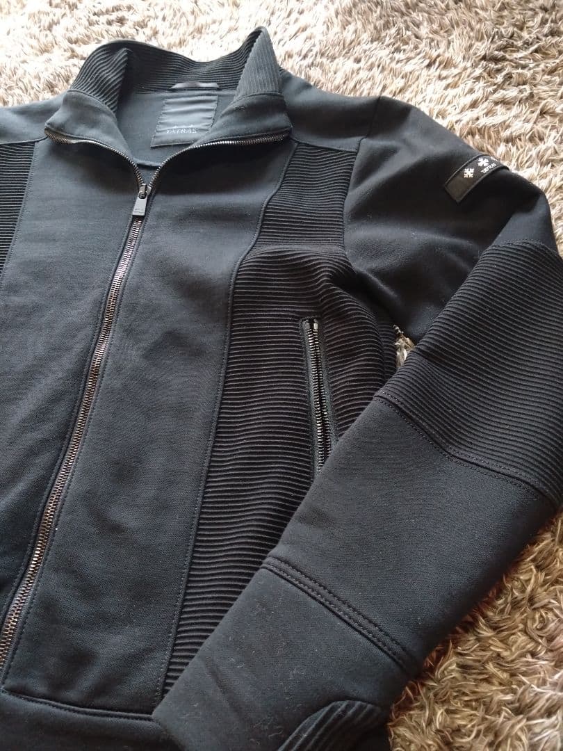 TARTUS ブラック ジップアップジャージサイズS