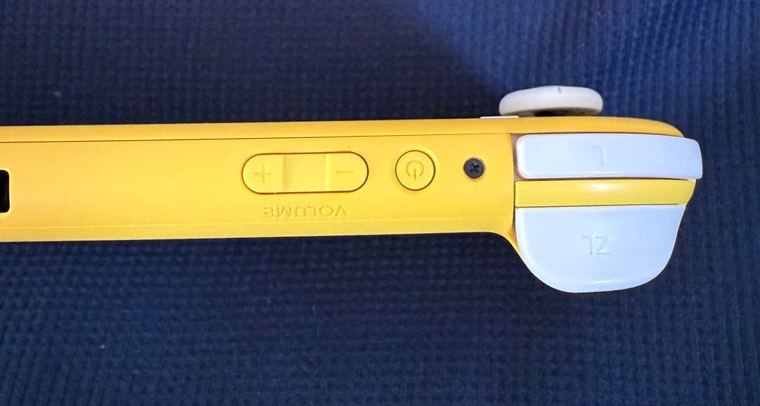 Nintendo Switch Lite イエロー 本体（電源ケーブルつき）