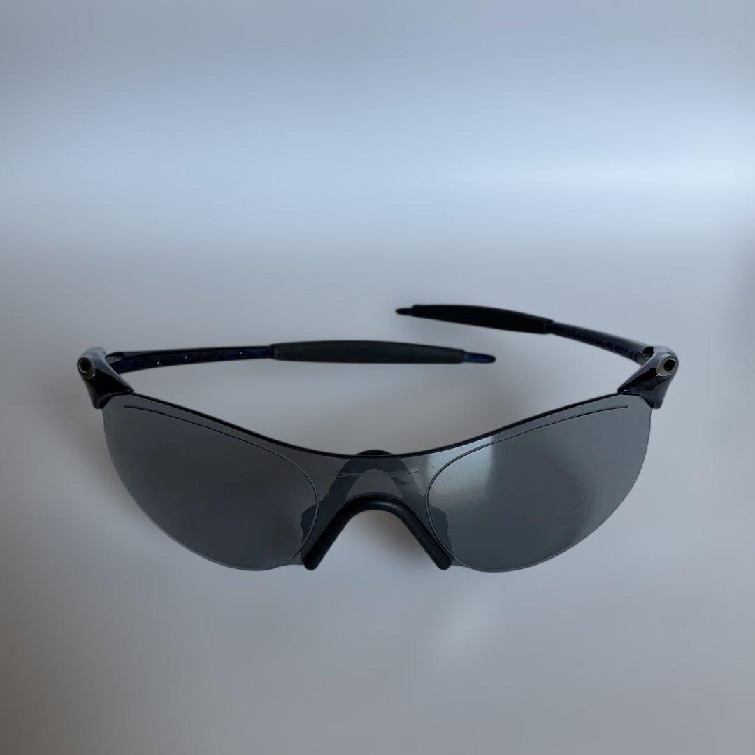 Oakley スポーツサングラス フレーム　ブルー地に黒柄