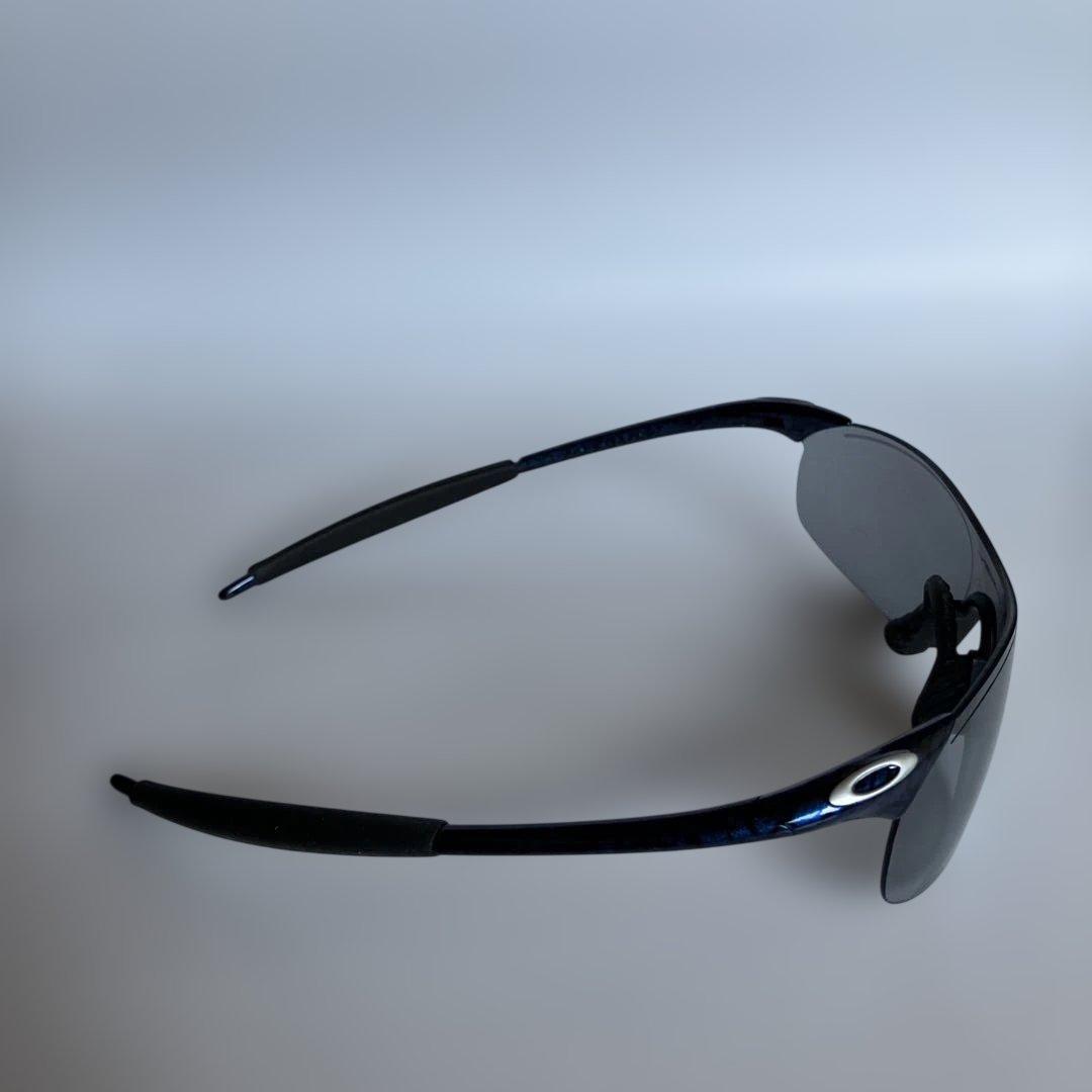 Oakley スポーツサングラス フレーム　ブルー地に黒柄