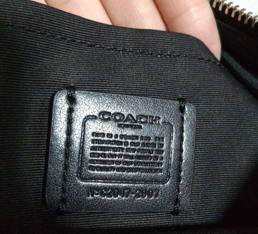 新品 COACHコーチ マルチカラー ウエストポーチ ボディバッグ シグネチャー