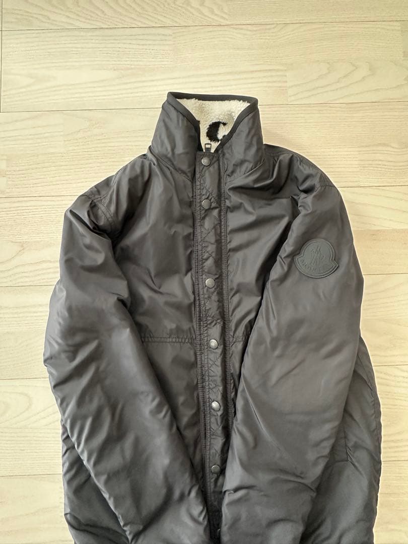 MONCLERフリースリバーシブルジャケット