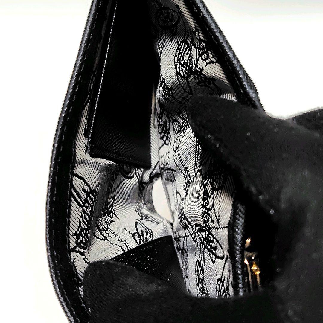美品✨　ヴィヴィアンウエストウッド　折り財布　黒　レザー　がま口　オーブ