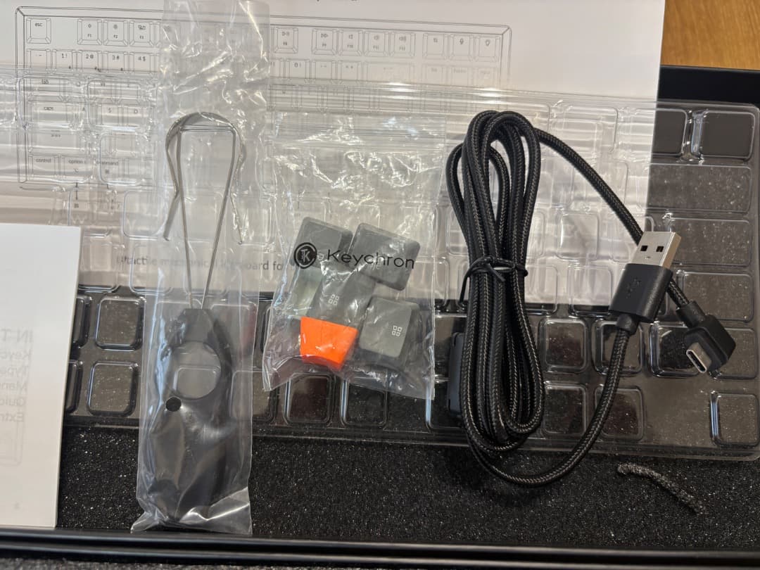 Keychron K8 ワイヤレスメカニカル茶軸　US配列