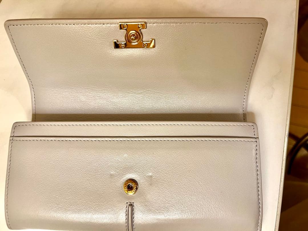TOD'S T タイムレス レザー ウォレット二つ折り長財布グレー女性用ユーズド