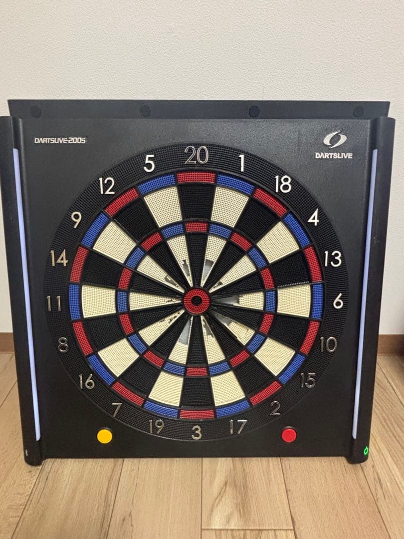 DARTSLIVE200s ダーツ版✖️2ダーツ台✖️1付