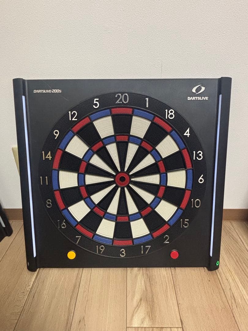 DARTSLIVE200s ダーツ版✖️2ダーツ台✖️1付