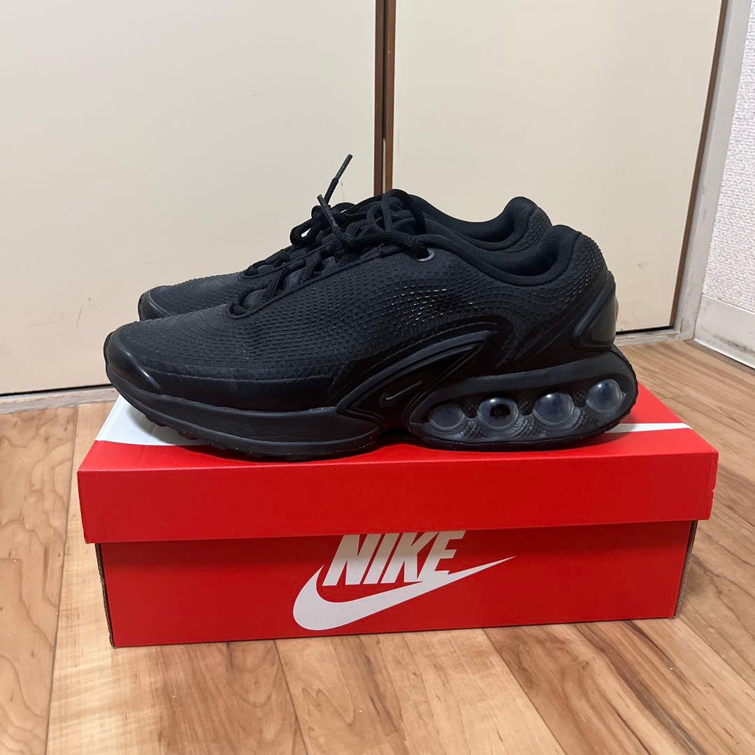 靴 NIKE AIR MAX DN 27.5cm