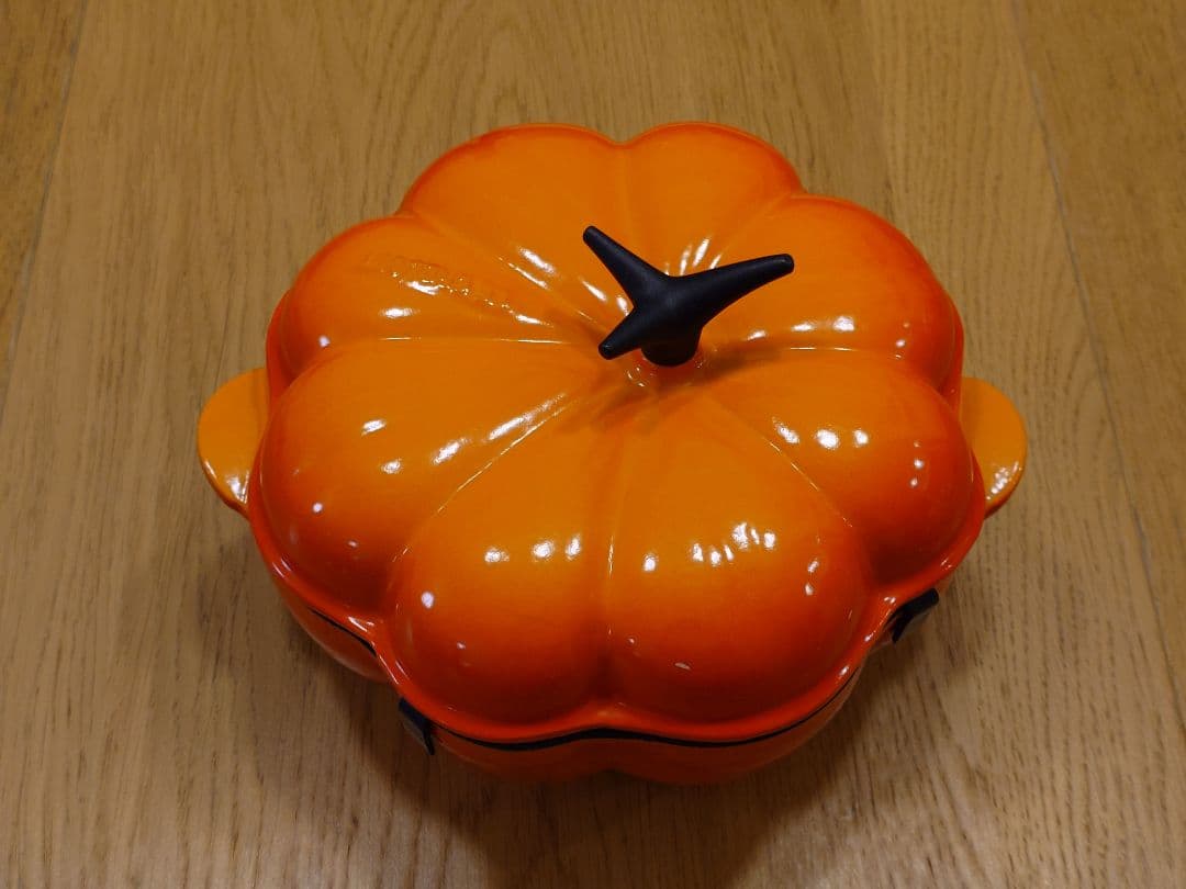 ルクルーゼ　パンプキン　22cm