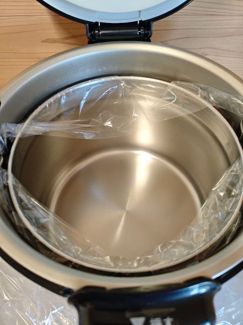 【未使用】サーモス　真空保温調理器　シャトルシェフKPF-5000(5.0L)
