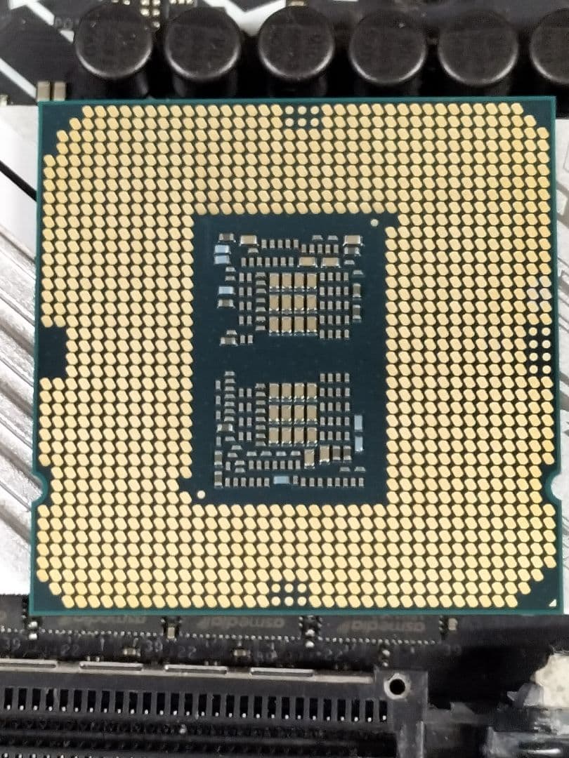 j*e様 V*H様 ROG STRIX Z490-E GAMING ・CPU i