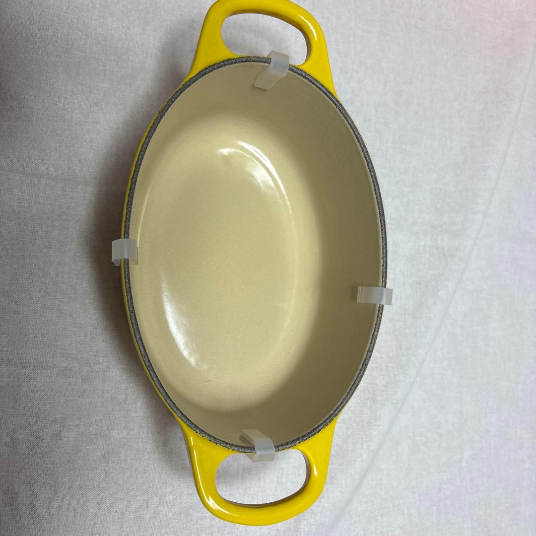 【未使用】ル・クルーゼ ココット オーバル 17cm イエロー