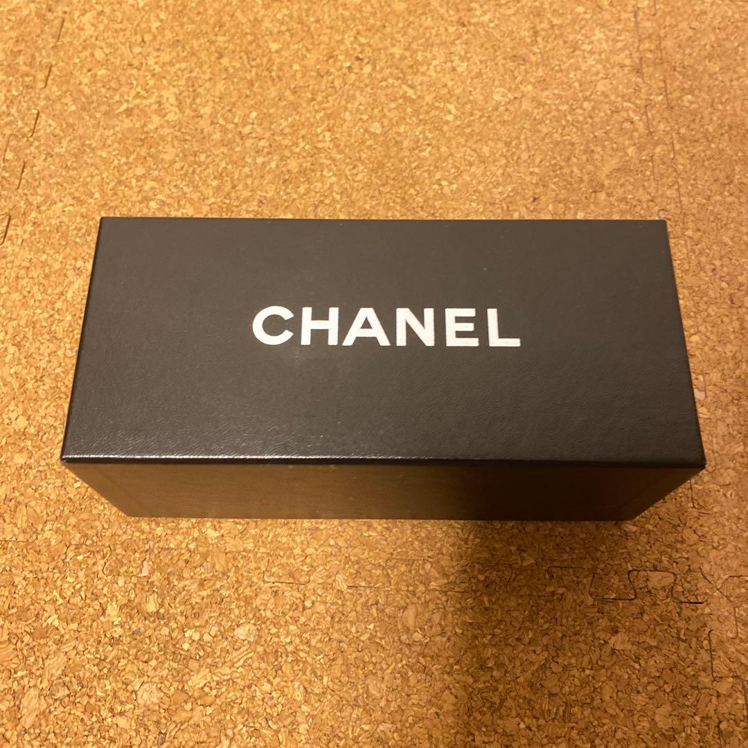 CHANEL クリアピンク サングラス