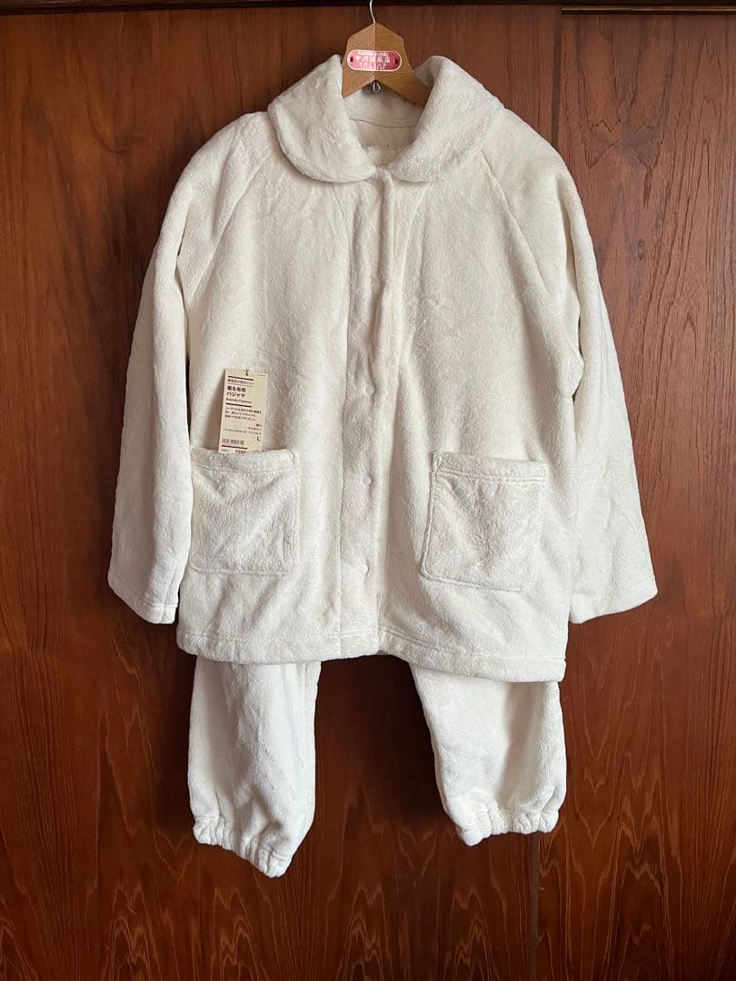 無印良品　着る毛布　新品タグ付　婦人　パジャマ L アイボリー　匿名発送