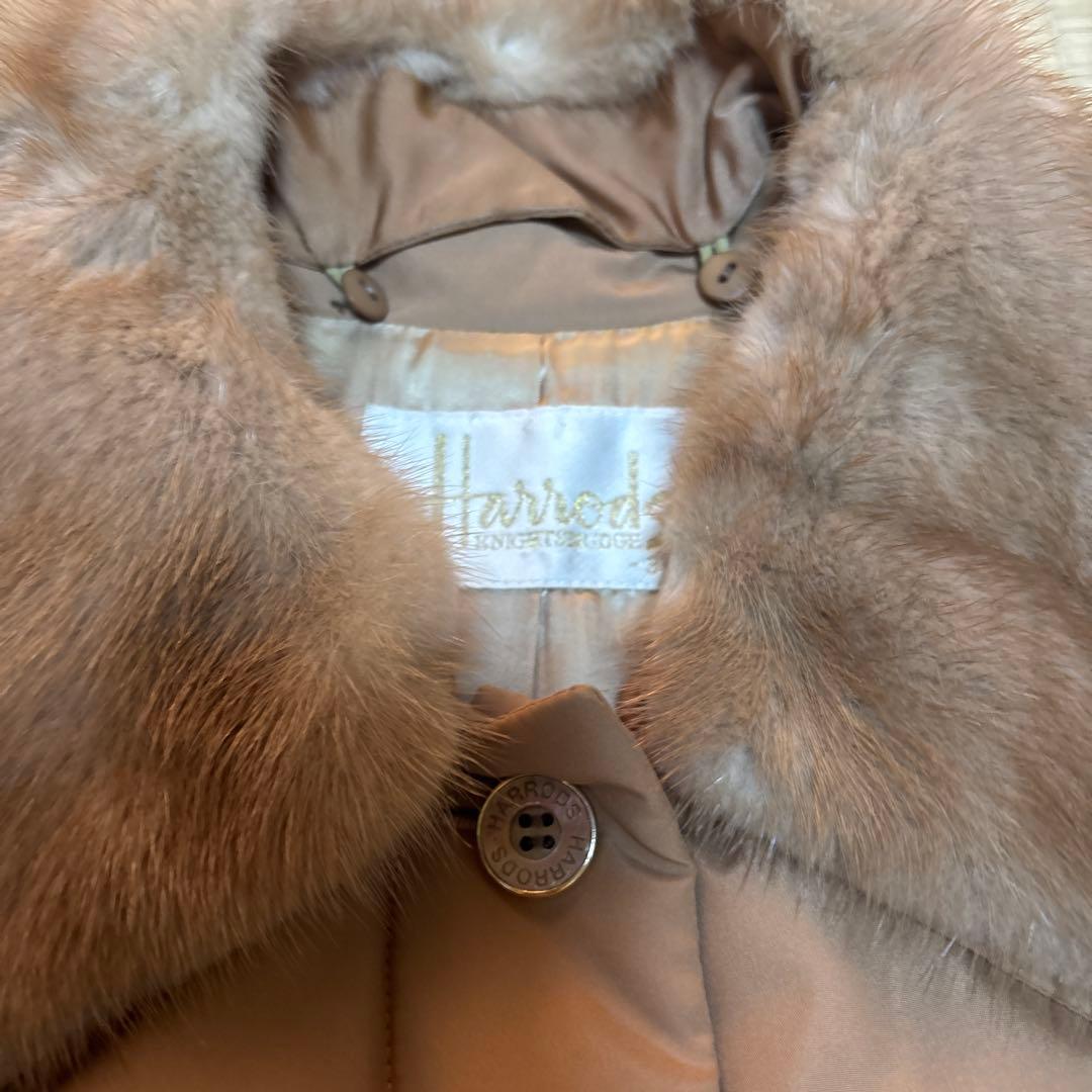 Harrodsベージュファーロングコート