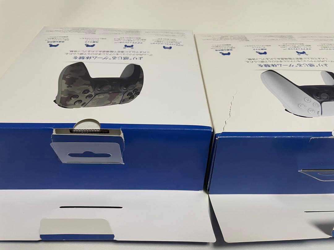 PS5 DualSenseワイヤレスコントローラ　ジャンク２つ(ドリフト現象)
