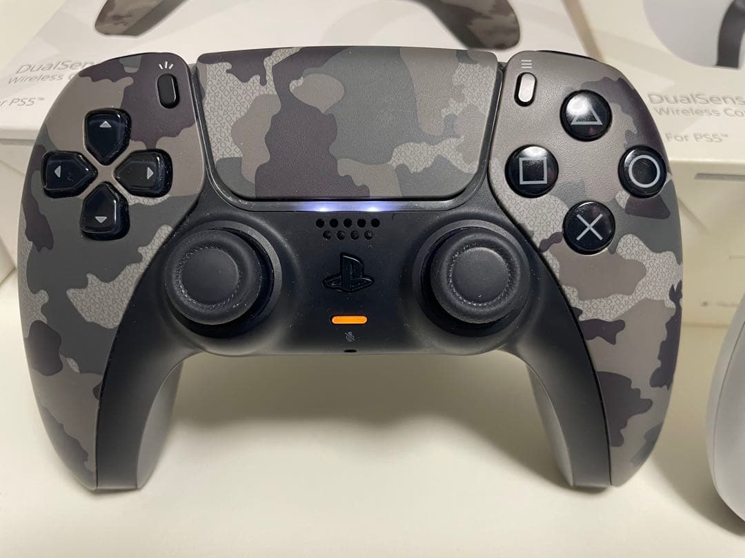 PS5 DualSenseワイヤレスコントローラ　ジャンク２つ(ドリフト現象)