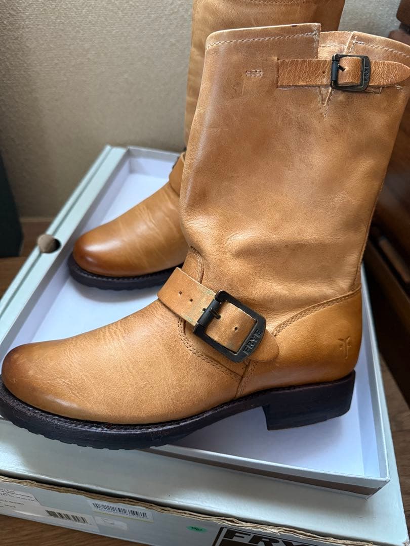 【値下げしました】FRYE レディースブーツ【VERONICA SHORT】