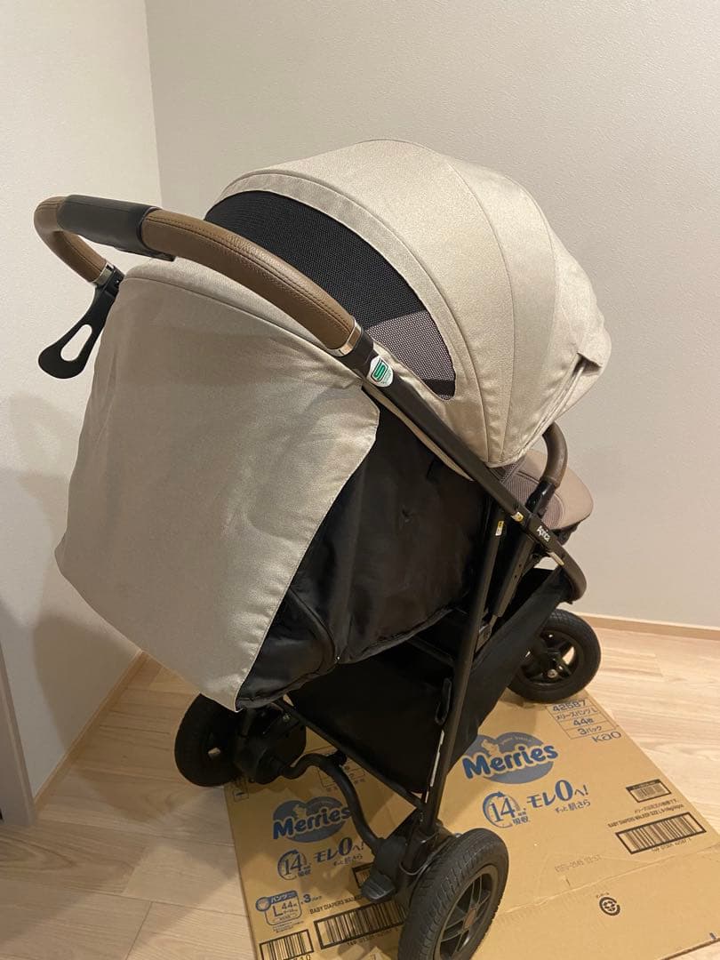再値下げ【美品】Aprica スムーヴプレシャス　ベビーカー ベージュ