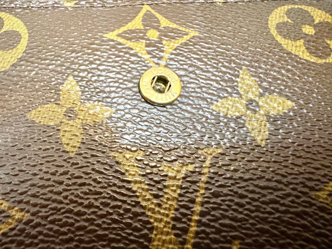ルイヴィトン ヴィエノワモノグラムがま口折り財布