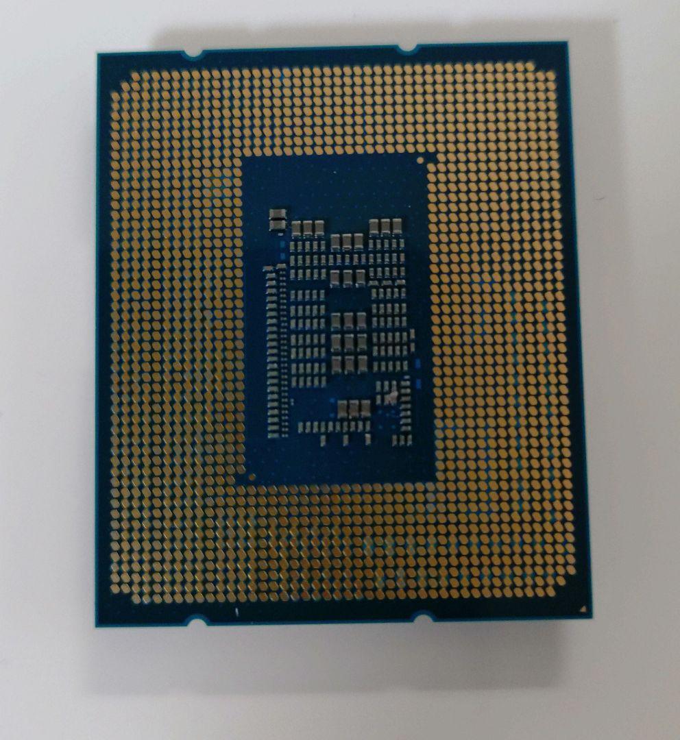 Intelcore i5-12400F 中古品　動作確認済