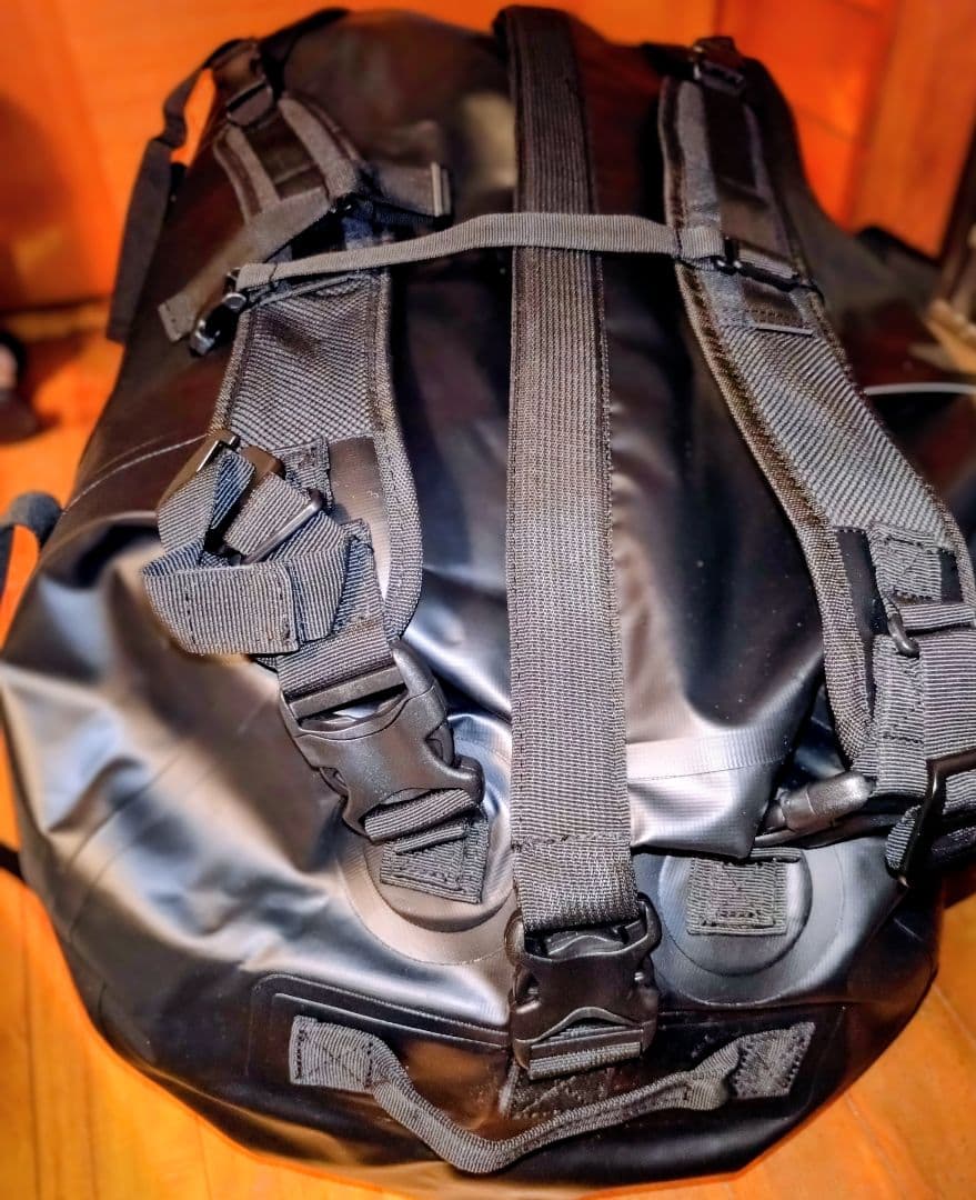 BLUCO ダッフルバッグ （防水ターポリン） 大型70L