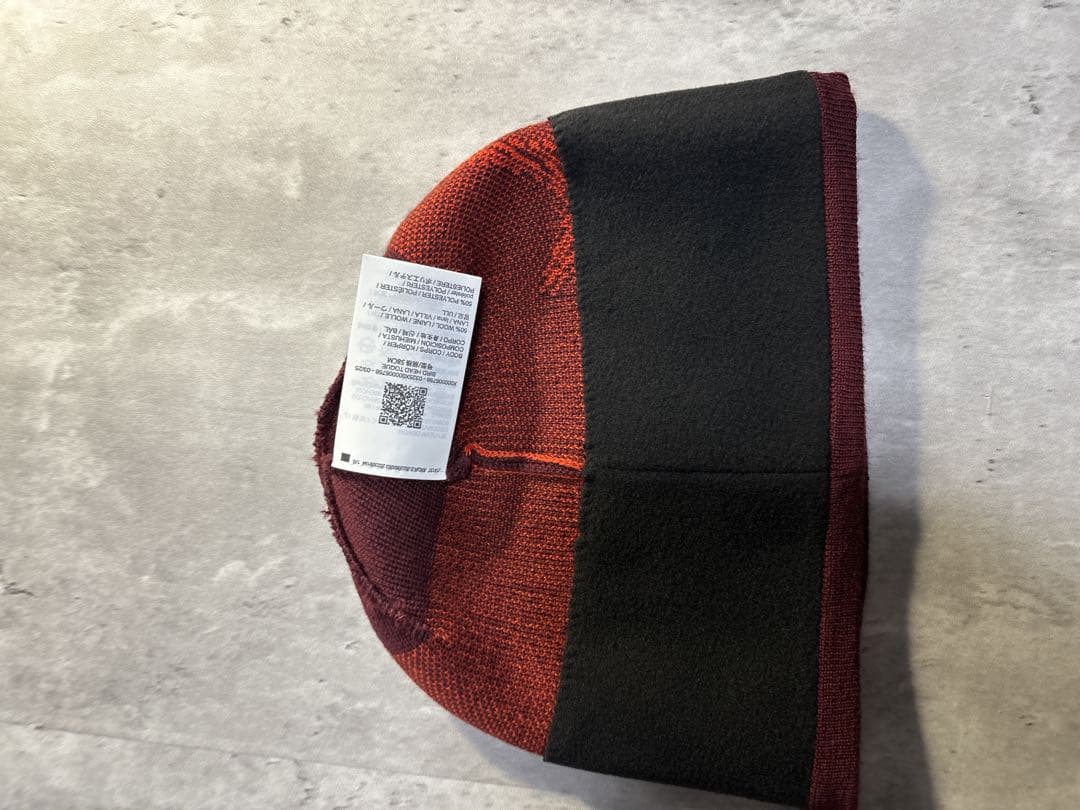 Arcteryx bird head バードヘッドトーク レッド　ビーニー