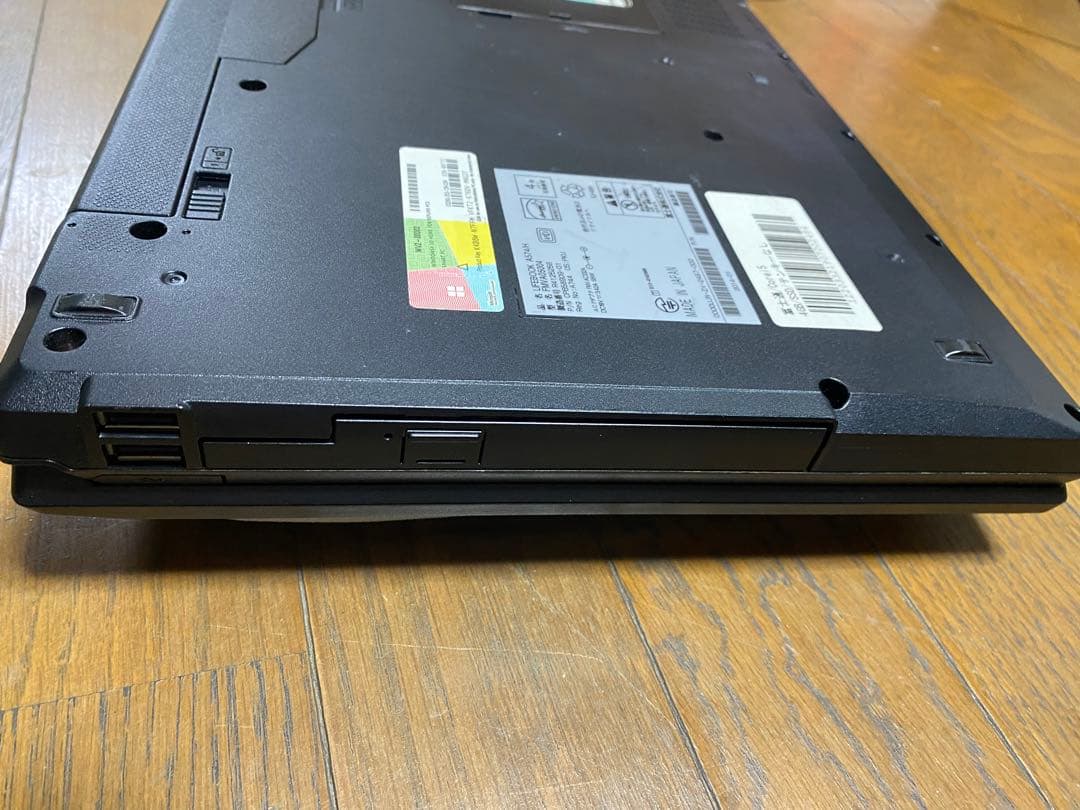 富士　FUJITSU/ノート/SSD//Core i5/ Office 付き‼️‼️