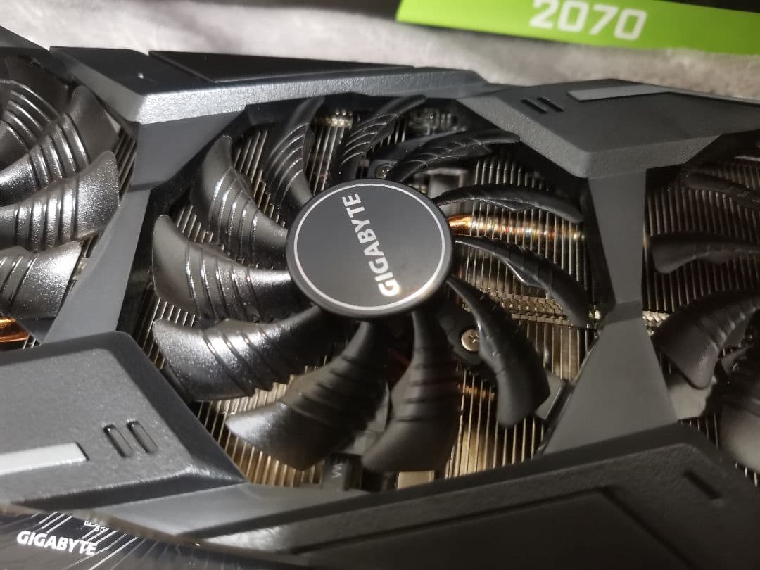 GeForce RTX 2070 8G GIGABYTE 3ファン 非マイニング