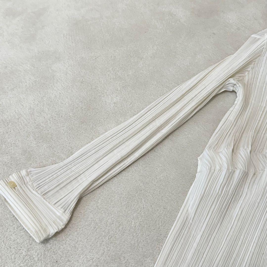 ISSEY MIYAKE 変形　立体　プリーホワイト　ロングカーディガン