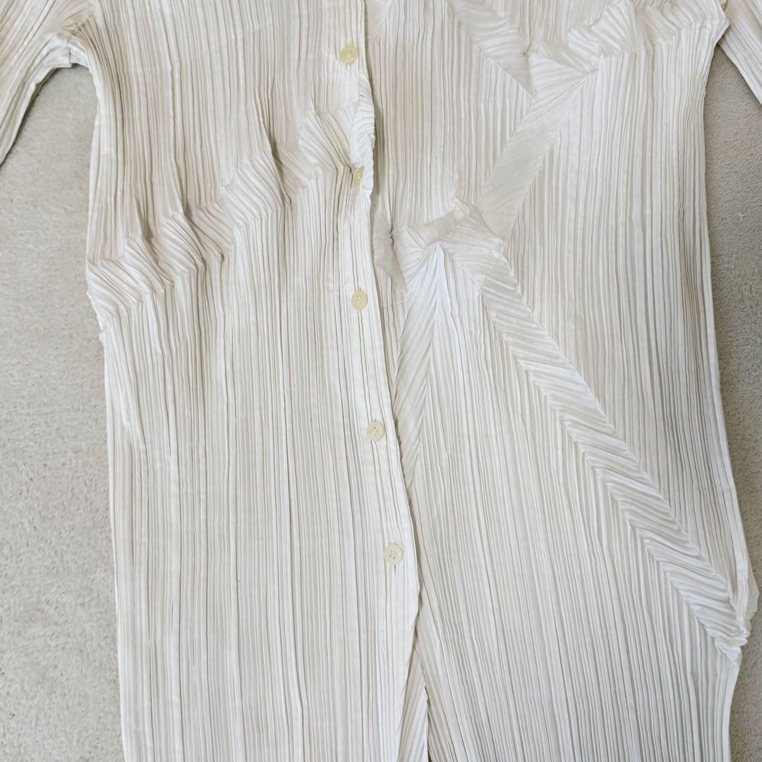 ISSEY MIYAKE 変形　立体　プリーホワイト　ロングカーディガン