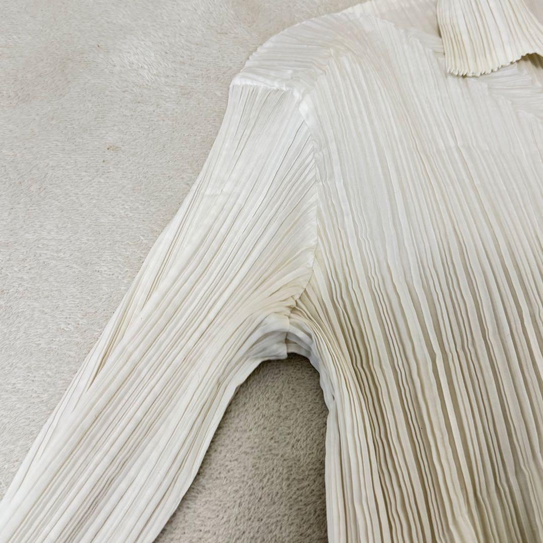 ISSEY MIYAKE 変形　立体　プリーホワイト　ロングカーディガン