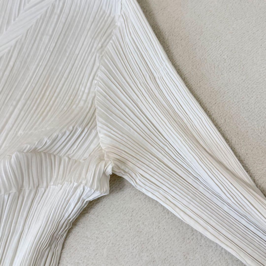 ISSEY MIYAKE 変形　立体　プリーホワイト　ロングカーディガン