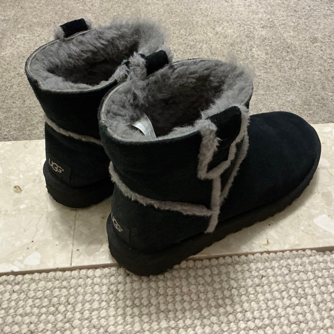 UGG（アグ）ムートンブーツ　黒　サイズ26cm