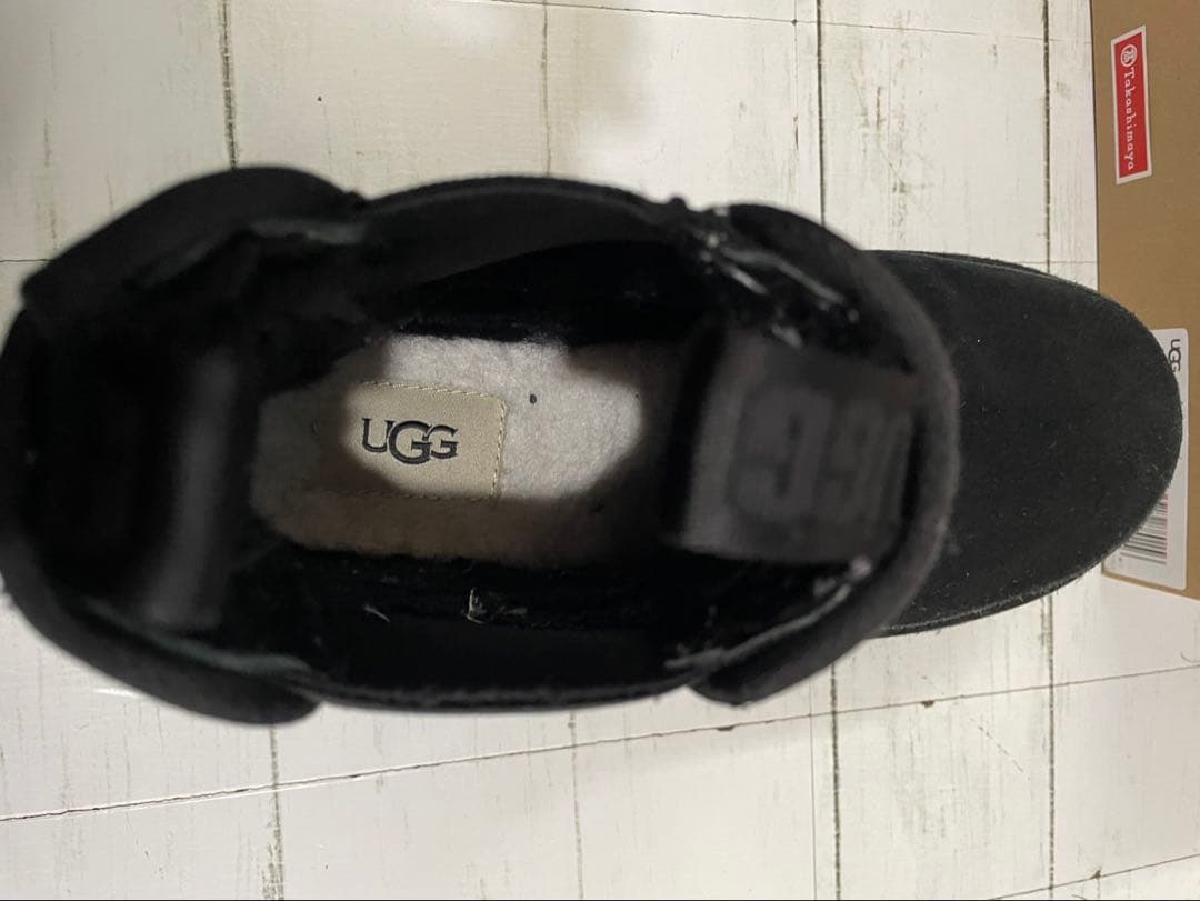 UGG ブラック プラットフォームブーツ