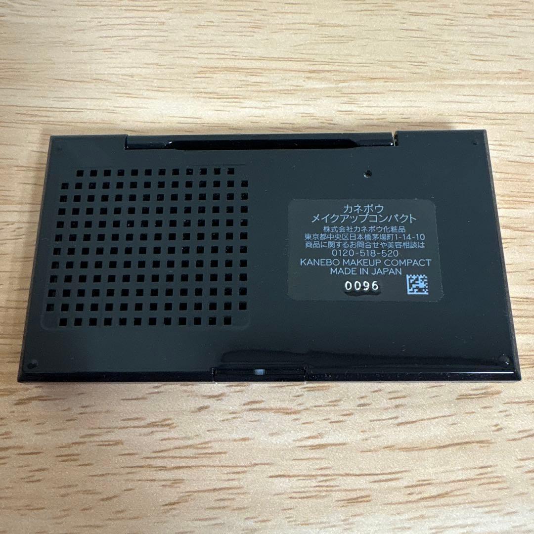 カネボウ　メルティフィールウェアII 115 ラベンダー