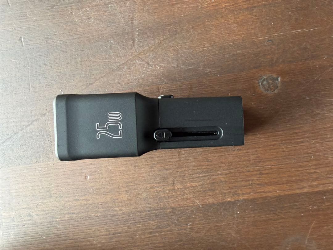 TUMI 変換プラグケース USB-Cケーブル付き