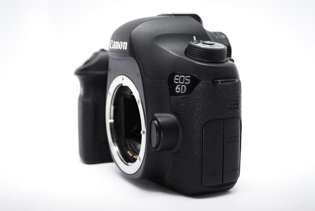 フルサイズデビューに✨Canon EOS 6D✨Wi-Fi＆GPS機能搭載✨