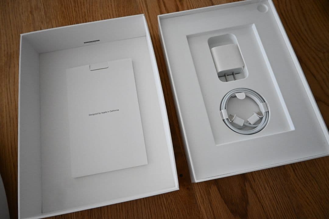 iPad Air 第4世代 64GB バッテリー97% ケース・フィルム付
