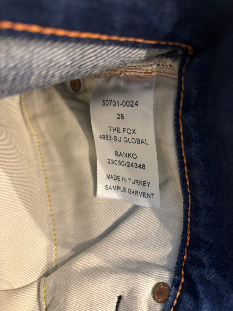 Levi's 701 ストレートデニム 28
