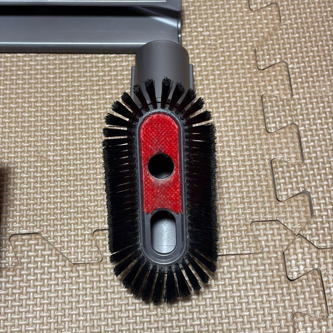 【スタンド付】ダイソン V8 Slim Fluffy（本体動作良好・ヘッド破損