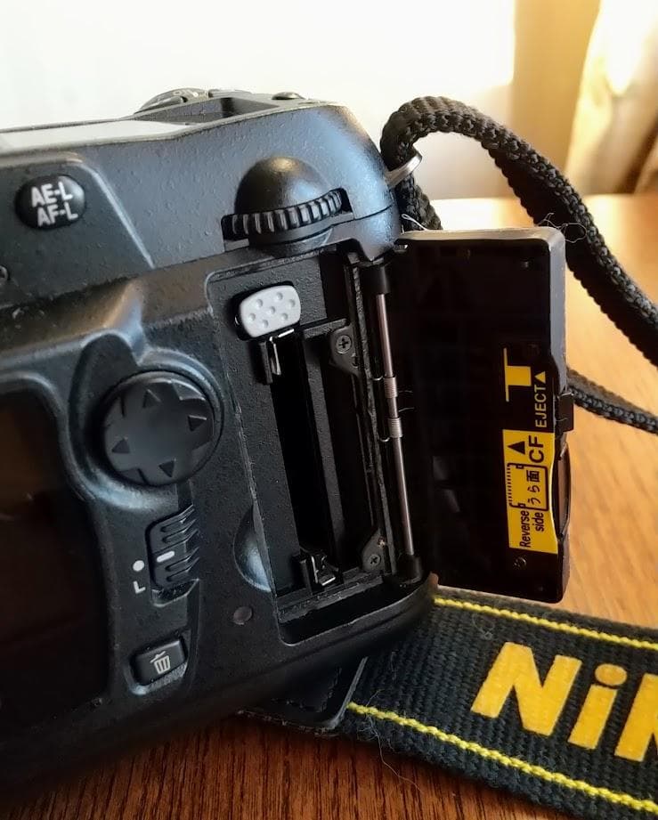 Nikon 　D70s　＋ Nikon AF NIKKOR 28-105mm