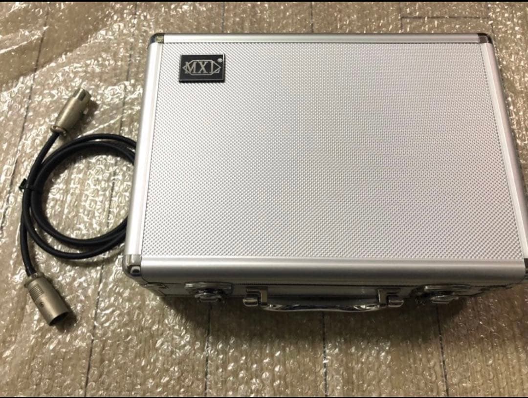 MXLコンデンサーマイク セットV67 •マイクスタンド付き