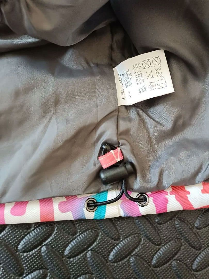 子供用スノーボードウェア マルチカラー　美品