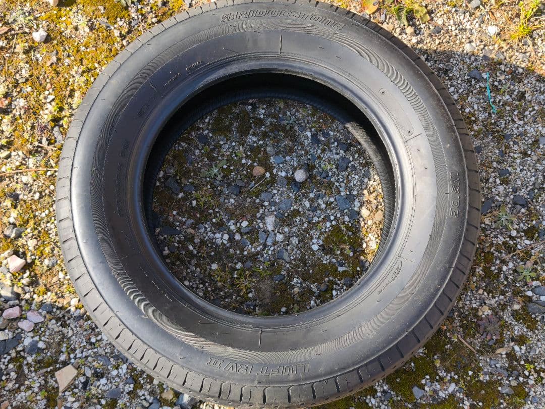 ブリヂストン ルフト RV2 195/65R15 4本セット 2025年製